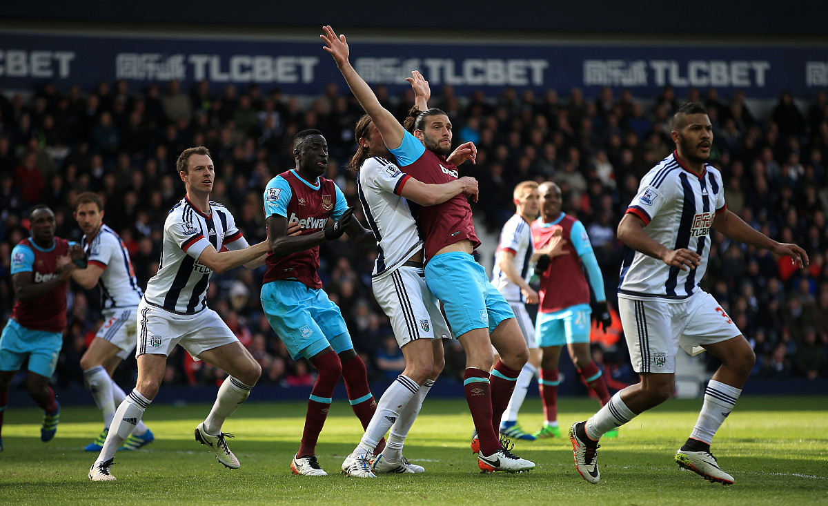 ayx 体育博彩平台关键时刻荷甲焦点战，埃因霍温内部沟通，悬念犹存，控场能力受关注的简单介绍